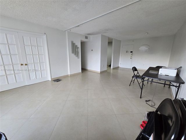 $249,000 | 2780 Northeast 183rd Street, Unit 409 | Aventura