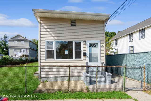 $519,900 | 590 Villa Avenue | Port Richmond