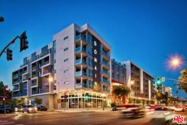 $3,515 | 7141 Santa Monica Boulevard, Unit 617 | West Hollywood Vicinity