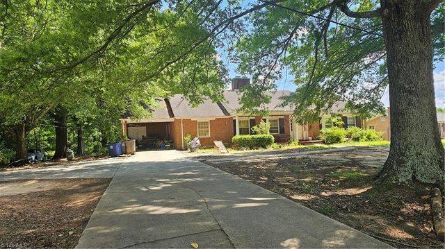 $230,000 | 5044 Shattalon Drive | North Suburban Winston-Salem