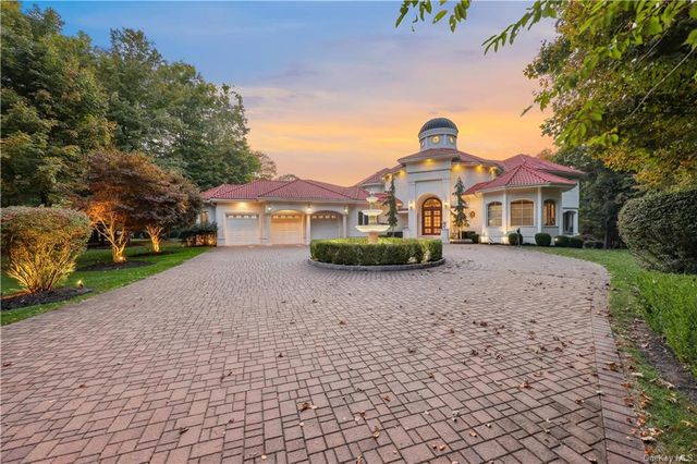 $3,900,000 | 652 Haverstraw Road | Montebello