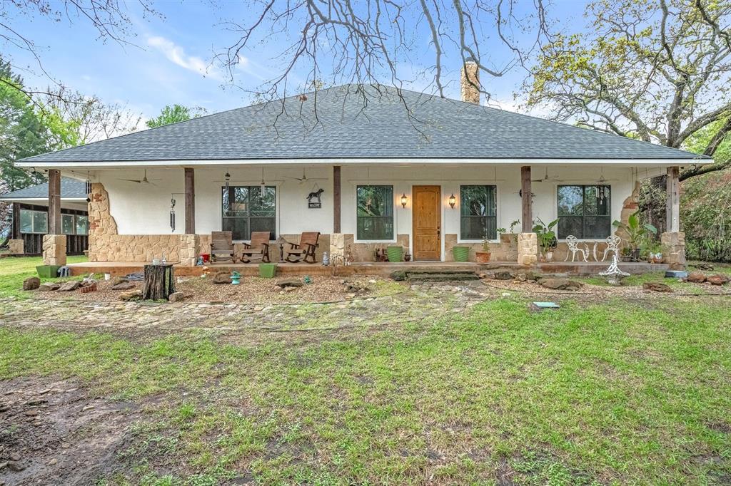 a view of a house with a outdoor space