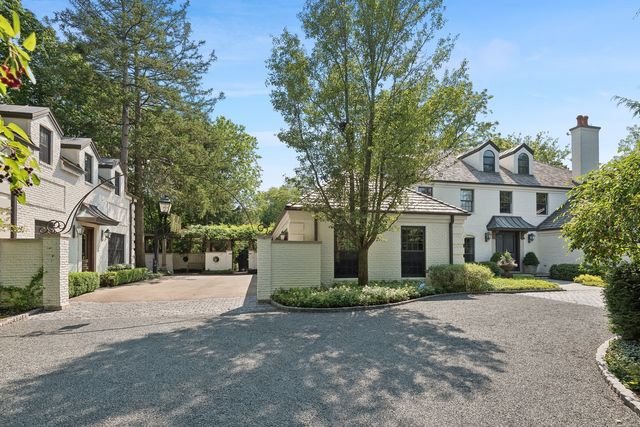 $4,495,000 | 89 North Indian Hill Road | Wilmette