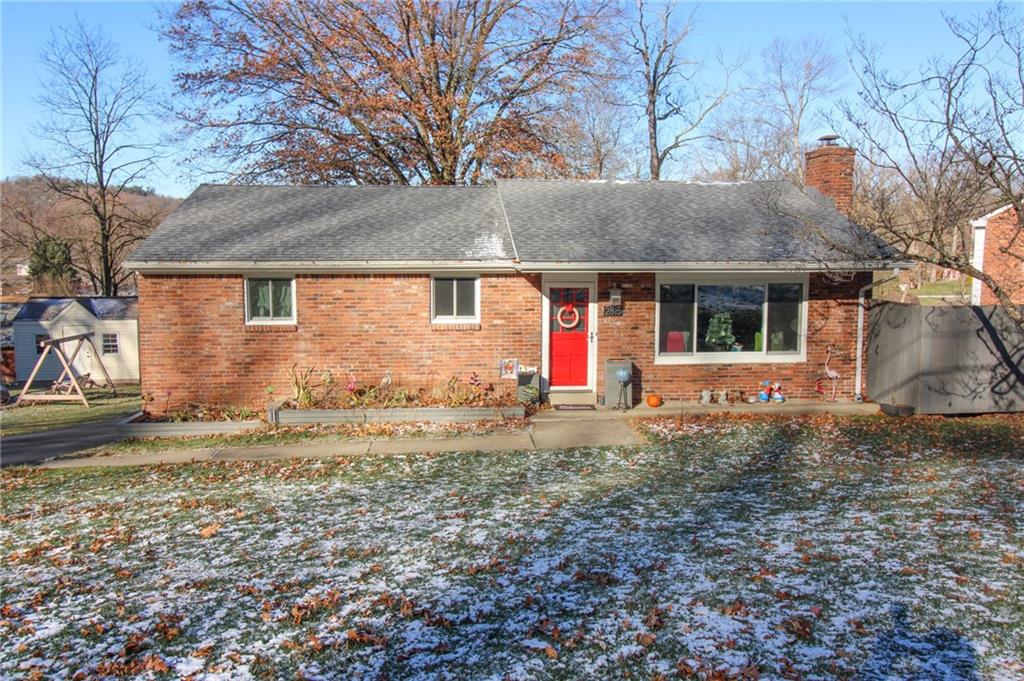 a front view of house with yard