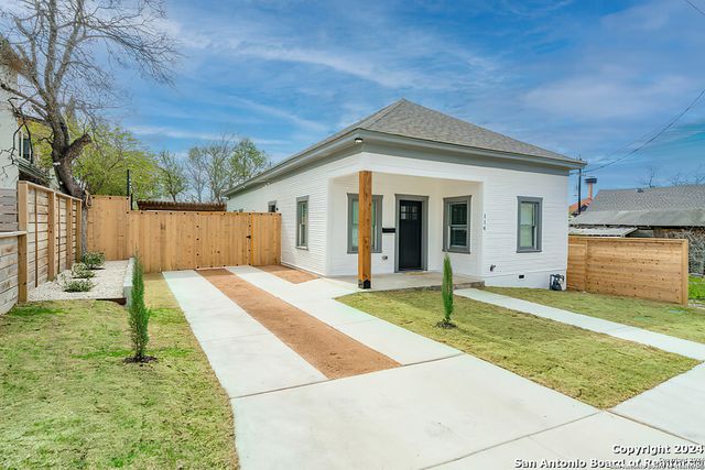 $2,299 | 114 Boston Street | Dignowity Hill