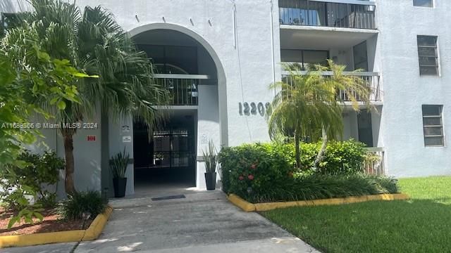 $265,000 | 12209 Southwest 14th Lane, Unit 1311 | Tamiami