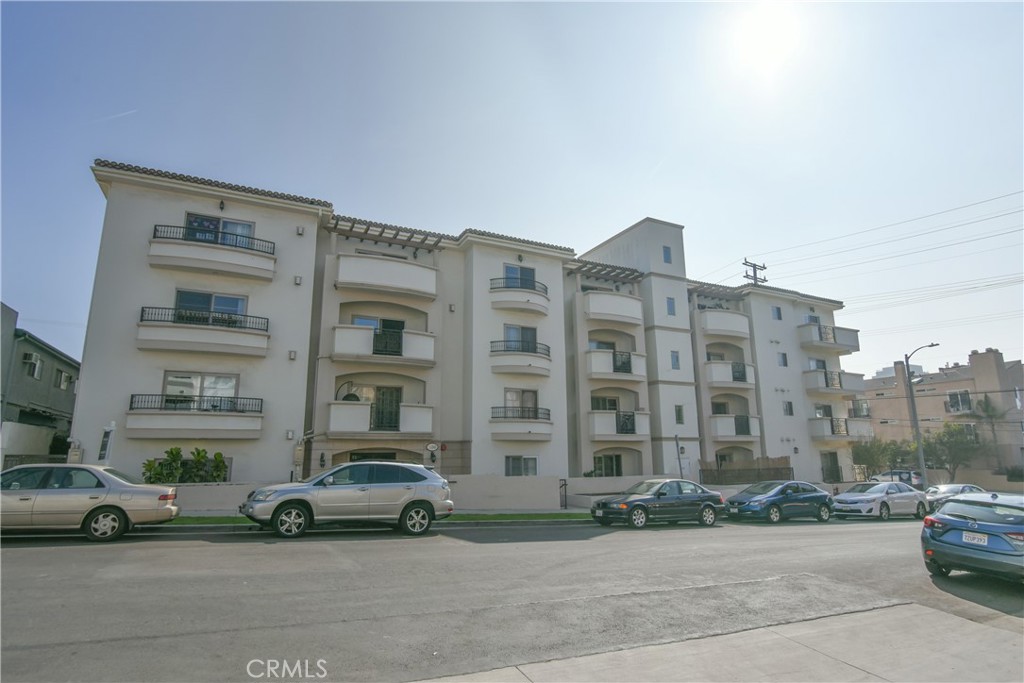 a car parked in front of a building