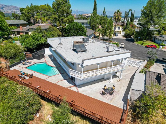 $1,399,000 | 22137 Sonoma Place | Chatsworth