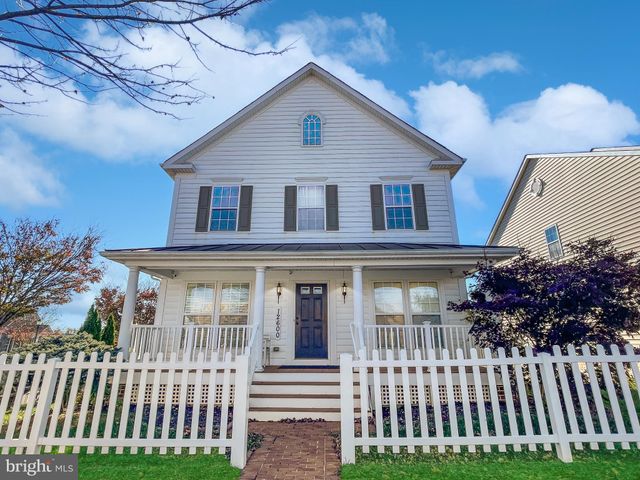 $749,000 | 12600 Grand Elm Street | Clarksburg Village