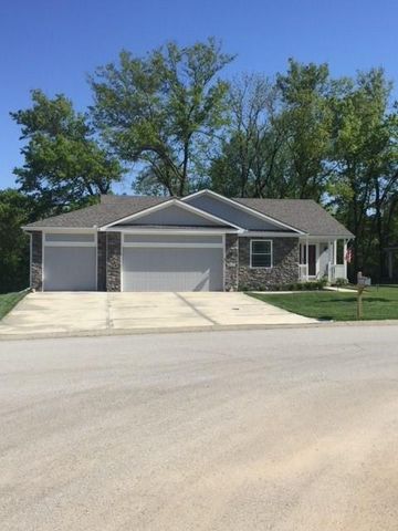 $425,000 | 19706 20th Street North | Blue Township - Jackson County