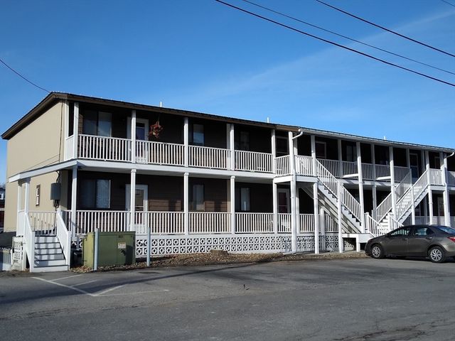 $1,500 | 1 Hotel Place, Unit 4 | East Pepperell