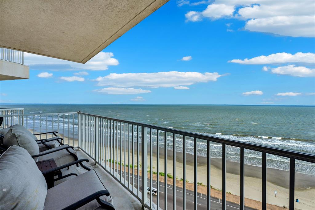 a view of roof deck with patio