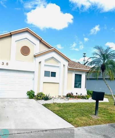 $2,800 | 838 East Palm Run Drive | North Lauderdale Estates