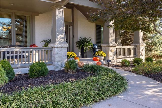 $800,000 | 14321 Horton Street | Shawnee Mission