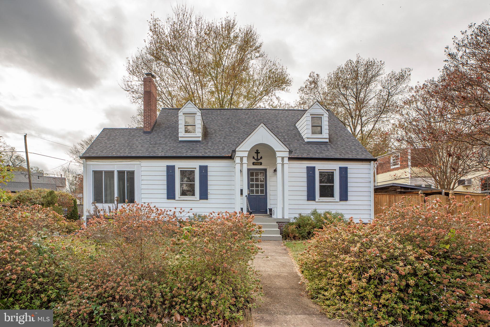 The most charming rental in Hyattsville!