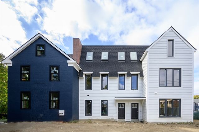 $1,045,000 | 29 R Ashland Street, Unit 29R | Dorchester