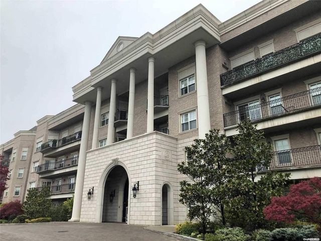 $2,100,000 | 260 Central Avenue, Unit 307 | Lawrence