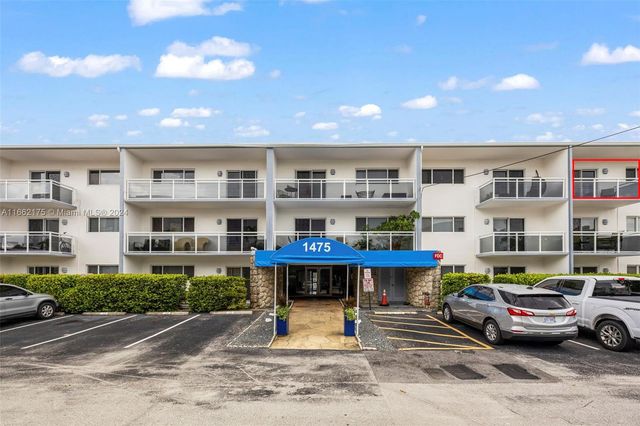 $1,700 | 1475 Southeast 15th Street, Unit 308 | Harbordale