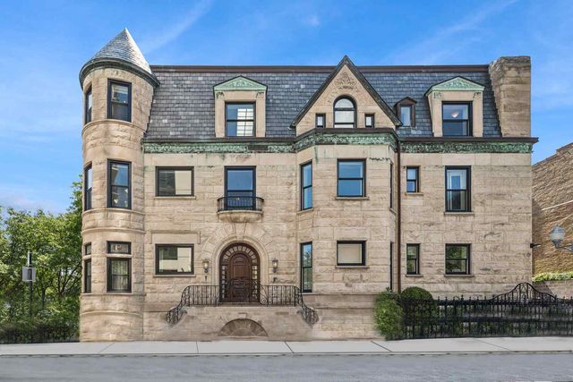 $5,199,000 | 2480 North Lakeview Avenue | Lincoln Park