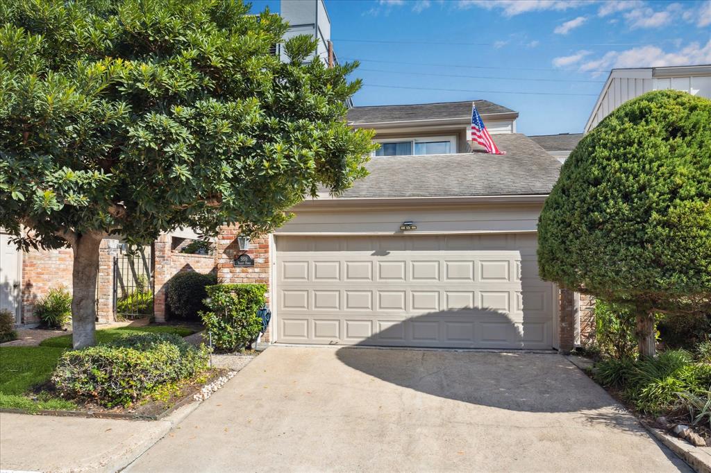 Welcome home to this updated 2/2/1 townhome in the desirable Tanglegrove neighborhood and convenient to numerous restaurants, shops and schools. This lovely home in a friendly community features a brick exterior, an attached two-car garage, and a landscaped front yard with mature trees.