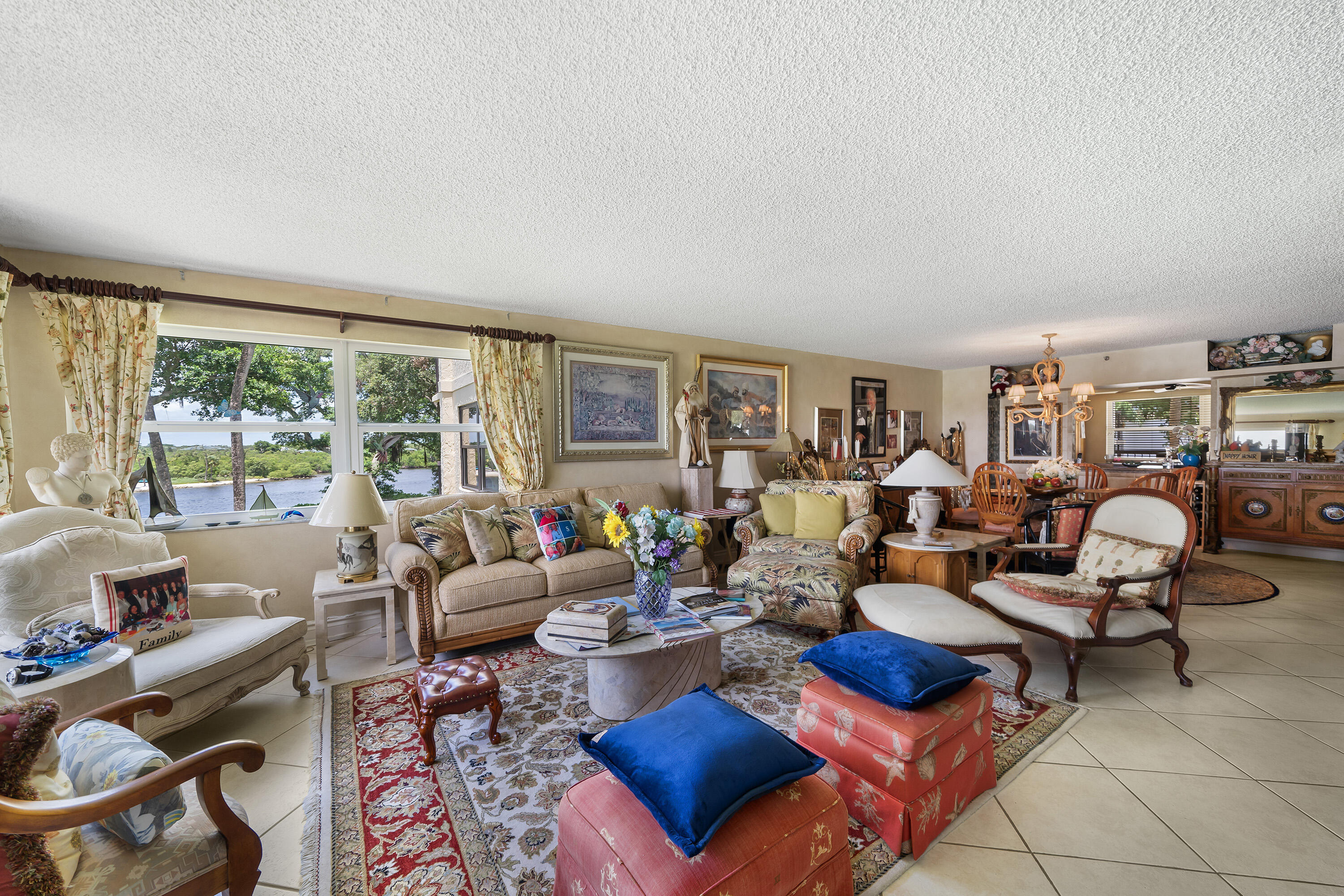 2200 Pga Boulevard, Unit 205, Palm Beach Gardens, FL 33408