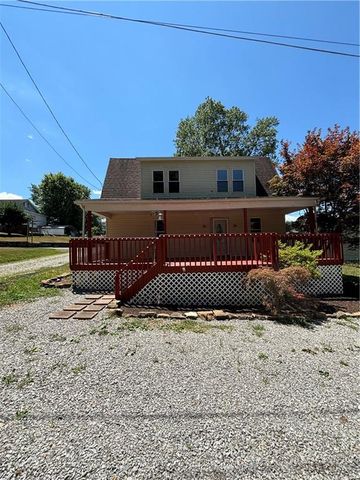 $129,900 | 304 Crawford Avenue | Hiller