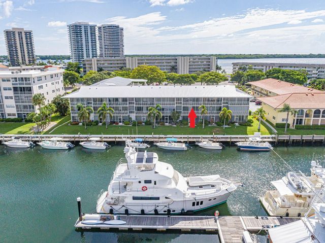 $2,350 | 37 Yacht Club Drive, Unit 310 | North Palm Beach