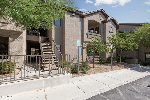 $259,900 | 8250 North Grand Canyon Drive, Unit 1056 | Grand Canyon Village Condominiums