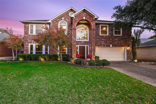 $1,195,000 | 9105 Bluegrass Drive | Great Hills