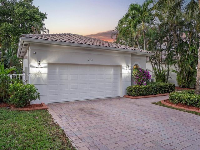 $995,000 | 2553 Bay Pointe Drive | Weston Hills