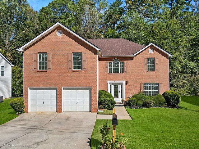 $389,999 | 1240 Carriage Trace Circle