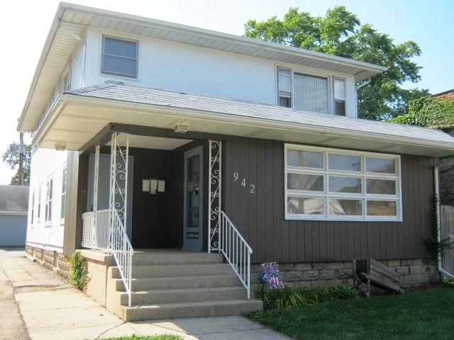 $900 | 942 North Avenue, Unit 2N | Waukegan