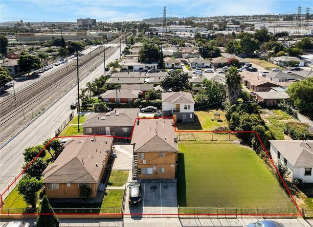 $1,200,000 | 1401 South Willowbrook Avenue | South Compton