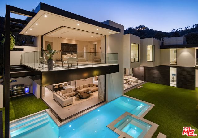 $24,500,000 | 982 Stone Canyon Road | Bel Air-Holmby Hills