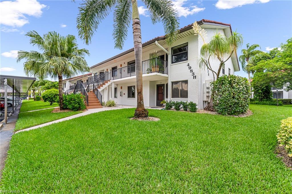 View of front of home with a front lawn