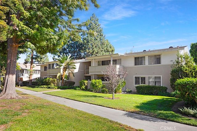 $325,000 | 353 Avenida Sevilla, Unit N | Laguna Woods