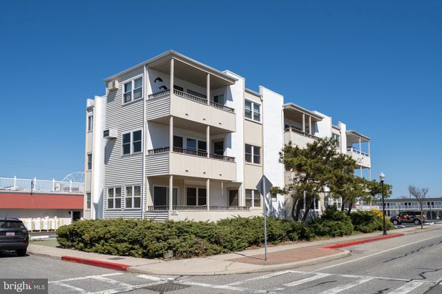 $375,000 | 2801 Baltimore Avenue, Unit 309 | Ocean City