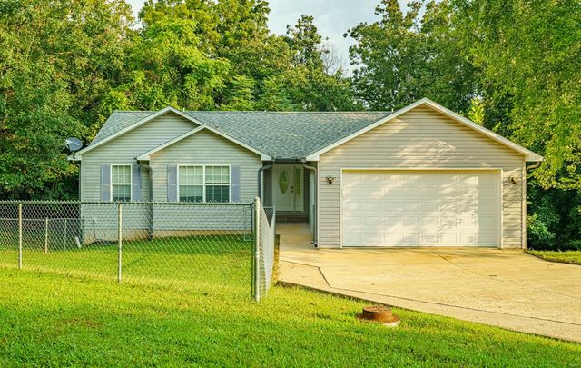 $260,000 | 212 Oakridge Drive | Waynesville