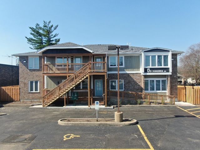 $1,725 | 5 South Virginia Road, Unit 8 | Crystal Lake