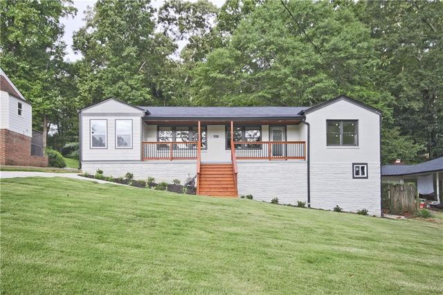 $830,000 | 720 North Parkwood Road | Decator