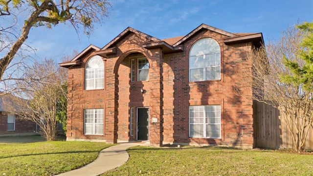 $425,000 | 215 Tanglewood Drive | Wylie