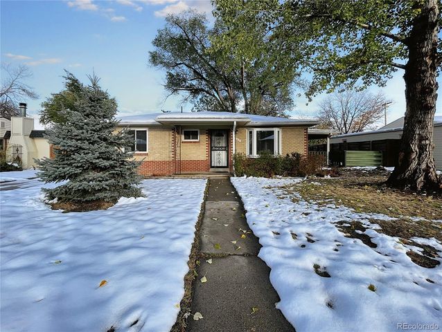 $2,895 | 5720 Estes Street | Arvada Plaza Area