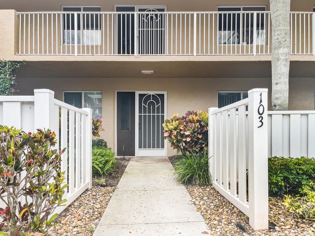 $3,000 | 5952 Regal Glen Drive, Unit 103