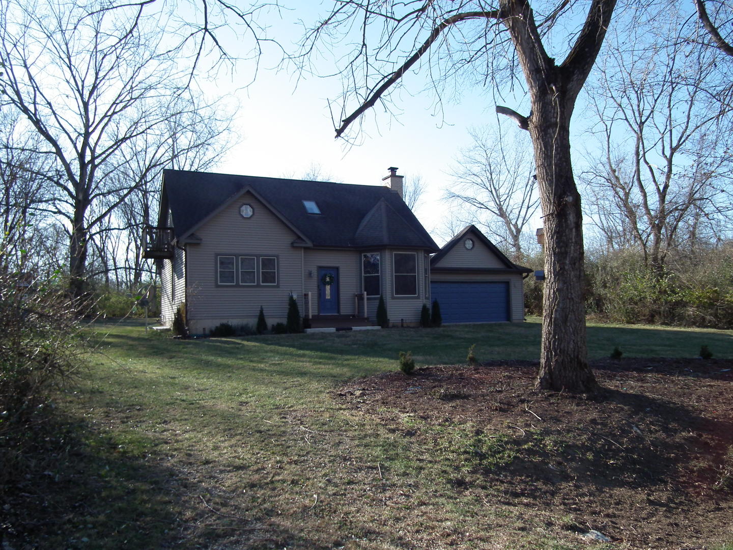 a house view with a outdoor space