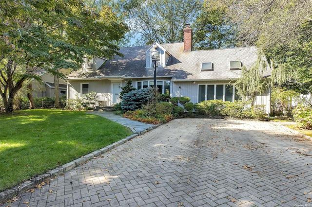 $1,350,000 | 250 Locust Lane | East Hills