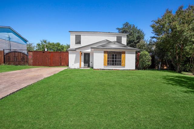 $325,000 | 406 Curts Drive | Grand Prairie