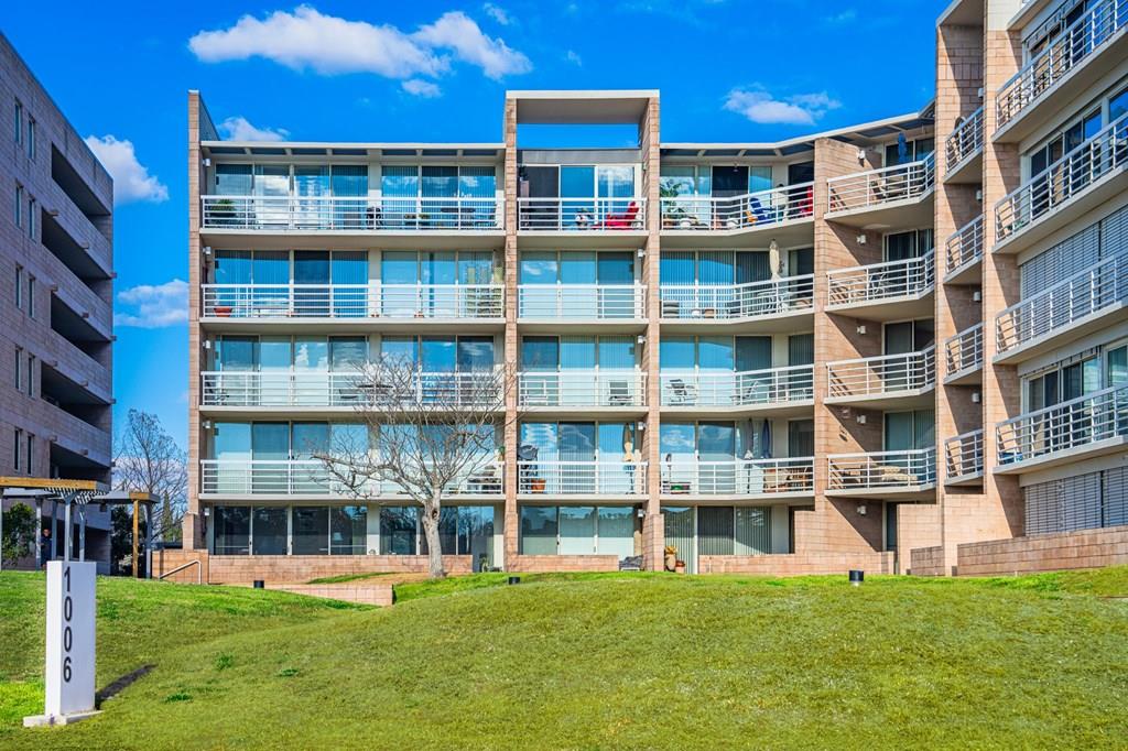 a tall building with a lots of windows