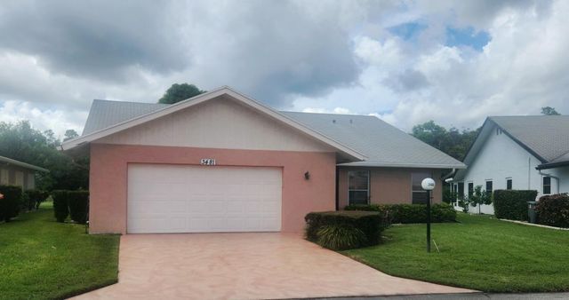 $395,000 | 3481 Amalfi Drive | Cypress Lakes