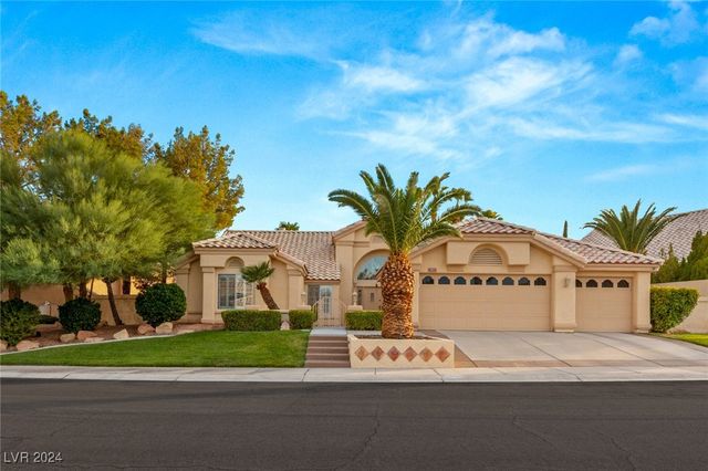 $799,000 | 1913 Madagascar Lane | Peccole Ranch