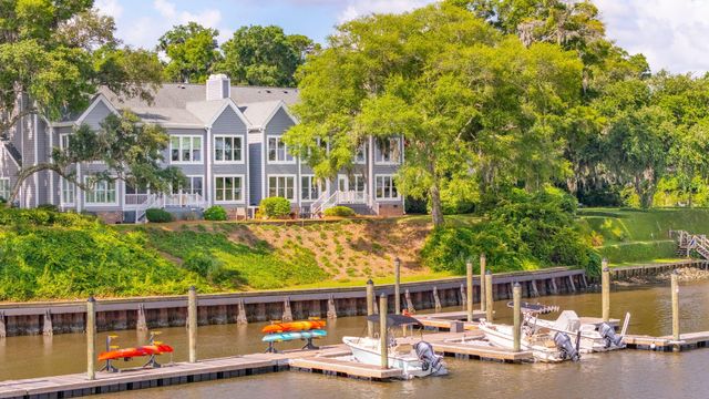 $1,525,000 | 102 Waterfront Plantation Drive | Charleston